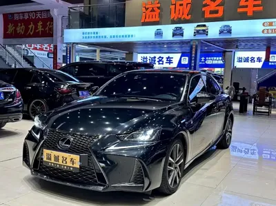 Lexus IS · 2018 год