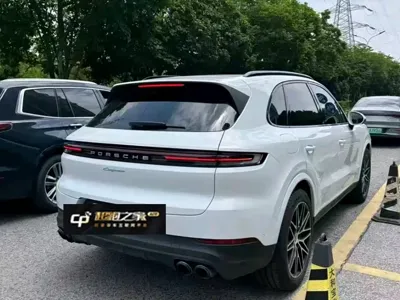 Porsche Cayenne 2026, 5000 км, за 102212.34 USD