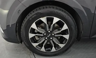Kia Canival 2021, 54850 км, за 16225.15 USD