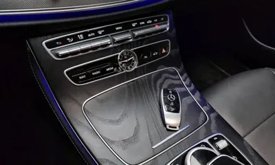 Mercedes-Benz E-Class 2020, 40244 км, за 22267.46 USD - фото 16