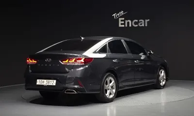 Hyundai Sonata 2018, 149257 км, за 4529.34 USD