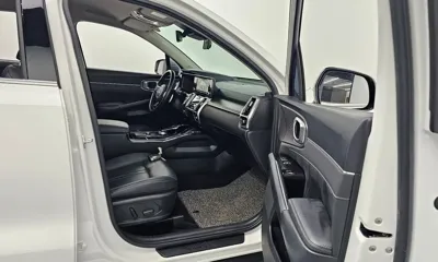 Kia Sorento 2023, 50744 км, за 22450.31 USD - фото 10