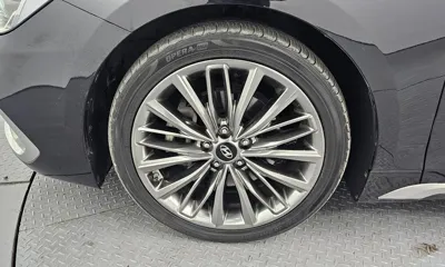 Hyundai Grandeur 2017, 150842 км, за 6940.78 USD