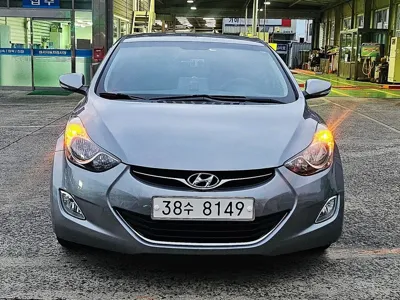 Hyundai Avante 2012, 123930 км, за 2461.42 USD