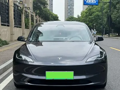Tesla Model 3 2025, 45000 км, за 26456.23 USD