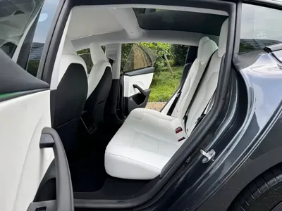 Tesla Model 3 2025, 45000 км, за 26456.23 USD - фото 8