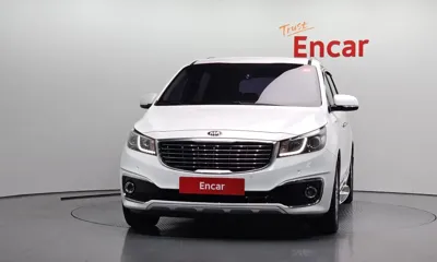 Kia Canival 2018, 108837 км, за 7800.11 USD