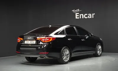 Hyundai Sonata 2016, 61447 км, за 6188.93 USD