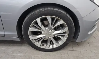 Hyundai Sonata 2017, 146944 км, за 5616.12 USD