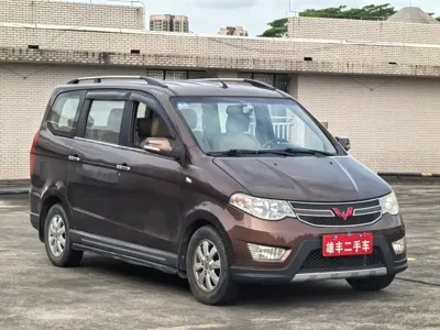 Wuling Hongguang 2014, 97000 км, за 1443.96 USD
