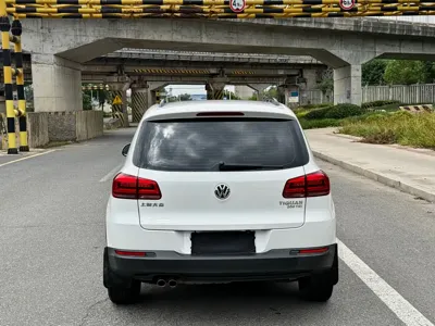Volkswagen Tiguan 2016, 70000 км, за 5428.88 USD