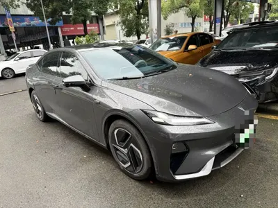 Deepal Deepal L07 2025, 10000 км, за 13871.68 USD