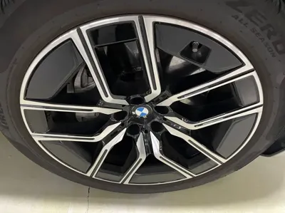 BMW i7 2024, 48152 км, за 70201.99 USD - фото 18
