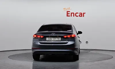 Hyundai Avante 2017, 104474 км, за 6411.96 USD