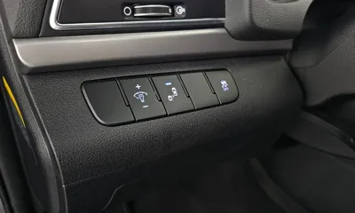 Hyundai Avante 2017, 104474 км, за 6367.34 USD - фото 18