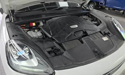 Porsche Cayenne 2019, 118947 км, за 34462.56 USD - фото 6