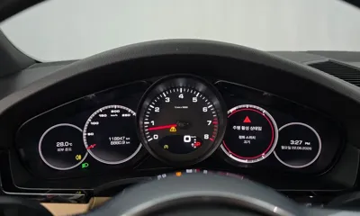 Porsche Cayenne 2019, 118947 км, за 34462.56 USD - фото 8