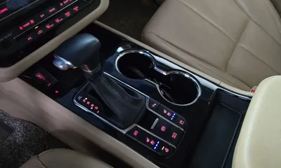 Kia Canival 2019, 60204 км, за 13326.39 USD - фото 9