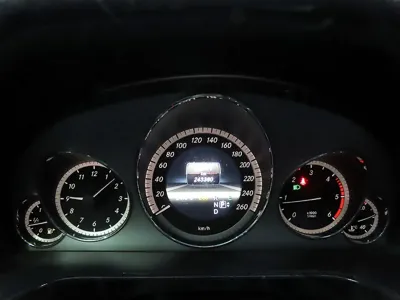 Mercedes-Benz E-Class 2013, 243310 км, за 3633.88 USD - фото 9