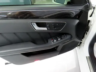 Mercedes-Benz E-Class 2013, 243310 км, за 3633.88 USD - фото 15