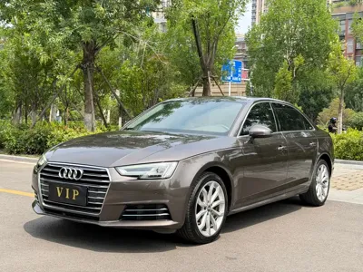 Audi A4L 2017, 120000 км, за 11741.97 USD