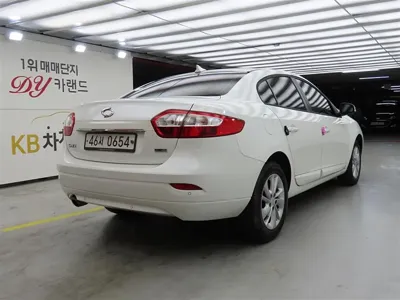 Renault-KoreaSamsung SM3 2016, 105059 км, за 3347.77 USD