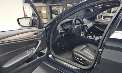 BMW 5-Series 2018, 63819 км, за 18526.94 USD - фото 10