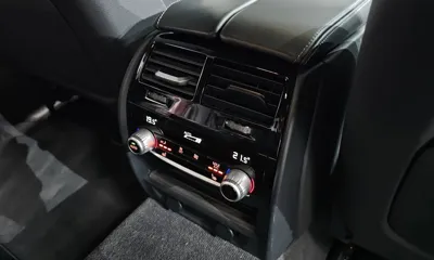 BMW 5-Series 2018, 63819 км, за 18526.94 USD - фото 32