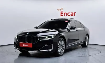 BMW 7-Series · 2021 год