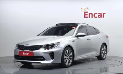 Kia K5 · 2018 год
