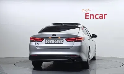 Kia K5 2018, 52106 км, за 7741.35 USD