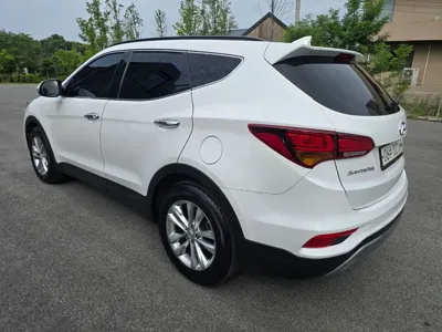 Hyundai Santafe 2016, 91794 км, за 7748.91 USD