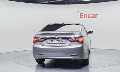 Hyundai Sonata 2011, 133228 км, за 2901.91 USD