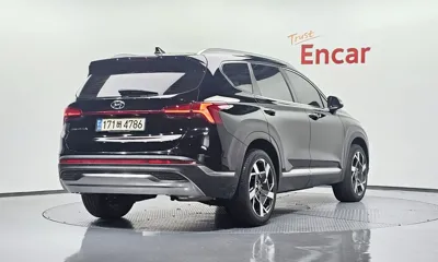 Hyundai Santafe 2023, 31635 км, за 16718.72 USD