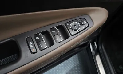 Hyundai Santafe 2023, 31635 км, за 16706.75 USD - фото 28