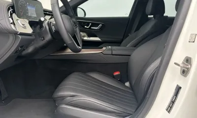 Mercedes-Benz E-Class 2025, 9939 км, за 46154.83 USD - фото 10