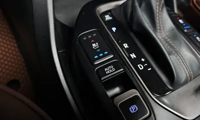 Hyundai Maxcruz 2016, 122071 км, за 9706.86 USD - фото 19