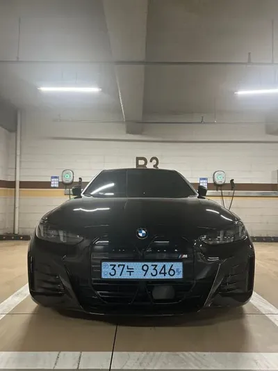 BMW i4