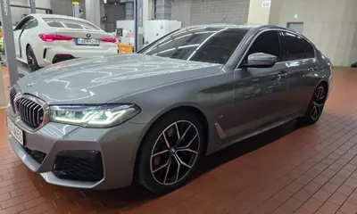 BMW 5-Series 2023, 47105 км, за 26652.79 USD