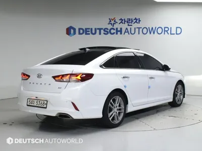 Hyundai Sonata 2018, 103016 км, за 9393.06 USD