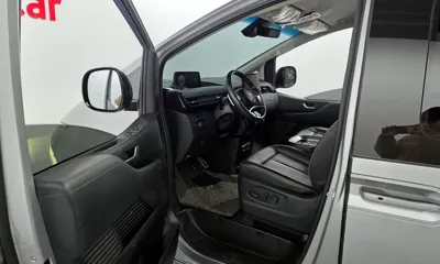 Hyundai Staria 2022, 43135 км, за 23389.49 USD - фото 10