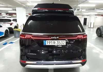 Kia Canival 2023, 84663 км, за 5304.56 USD