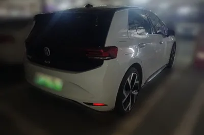 Volkswagen ID.3 2024, 25500 км, за 14307 USD