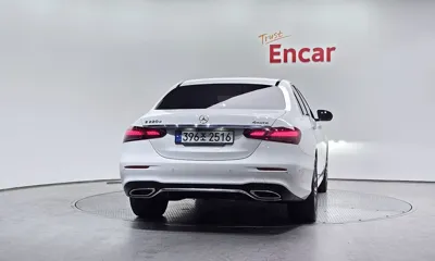 Mercedes-Benz E-Class 2022, 40616 км, за 28014.53 USD