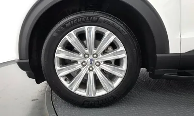 Ford Explorer 2021, 62473 км, за 19359.1 USD