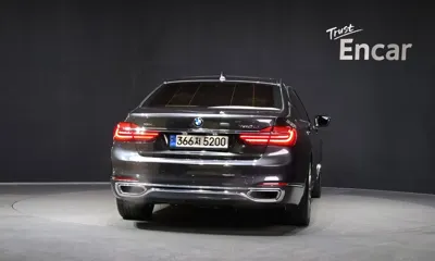 BMW 7-Series 2016, 129453 км, за 17178.72 USD
