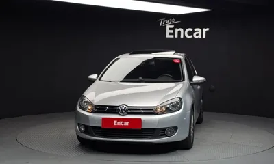 Volkswagen Golf 2012, 132841 км, за 2723.79 USD