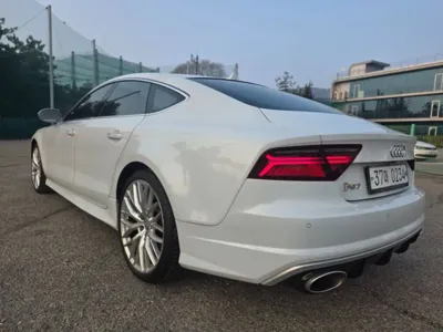 Audi A7 2016, 185761 км, за 11898.47 USD