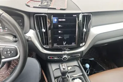 Volvo XC60 2019, 51000 км, за 15983 USD - фото 12