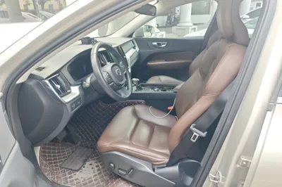 Volvo XC60 2019, 51000 км, за 15983 USD - фото 14